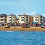 With Side Sea View شقة بيبيوني